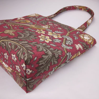 Deluxe Tote Bag - Pheasants on Red