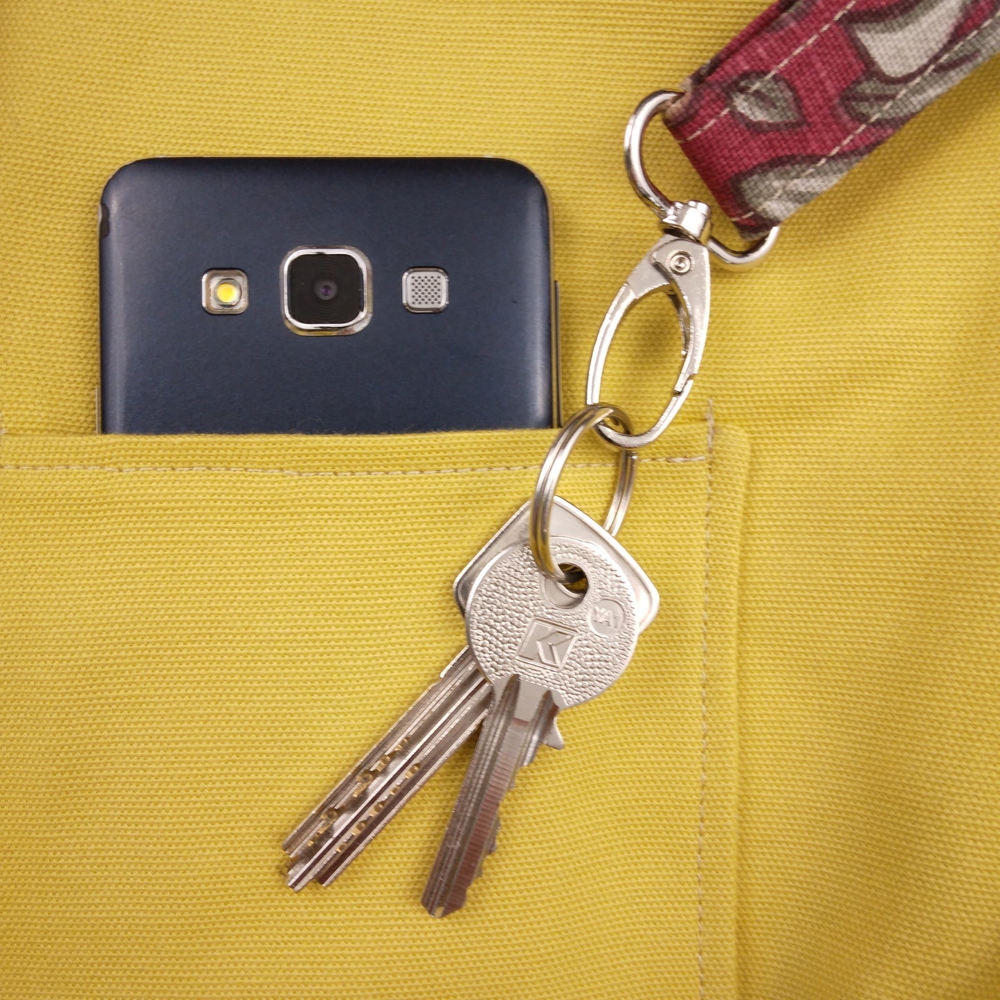 Deluxe Tote Bag - Pheasants on Red