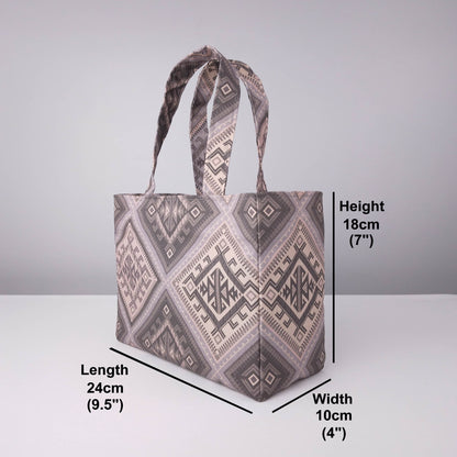 Mini tote bag with product details