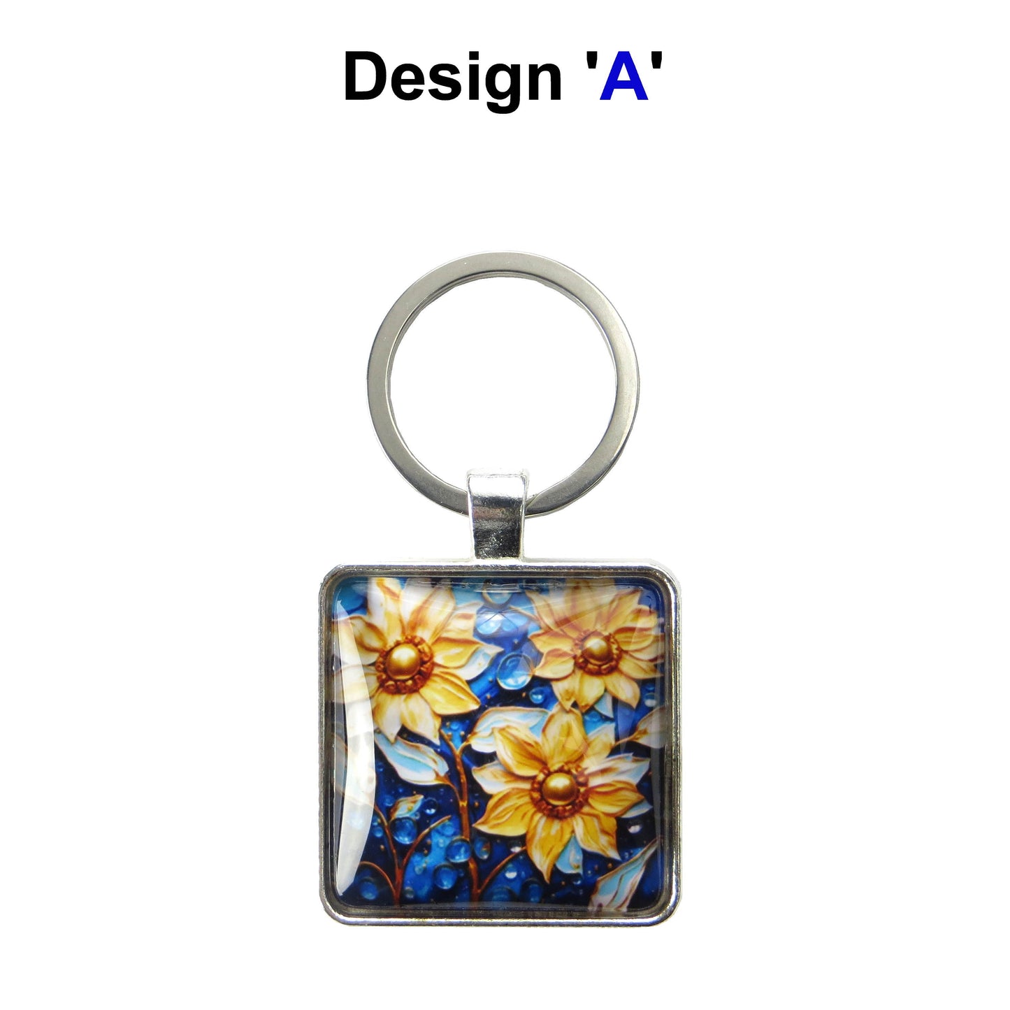 Keyring with a colourful glass domed image