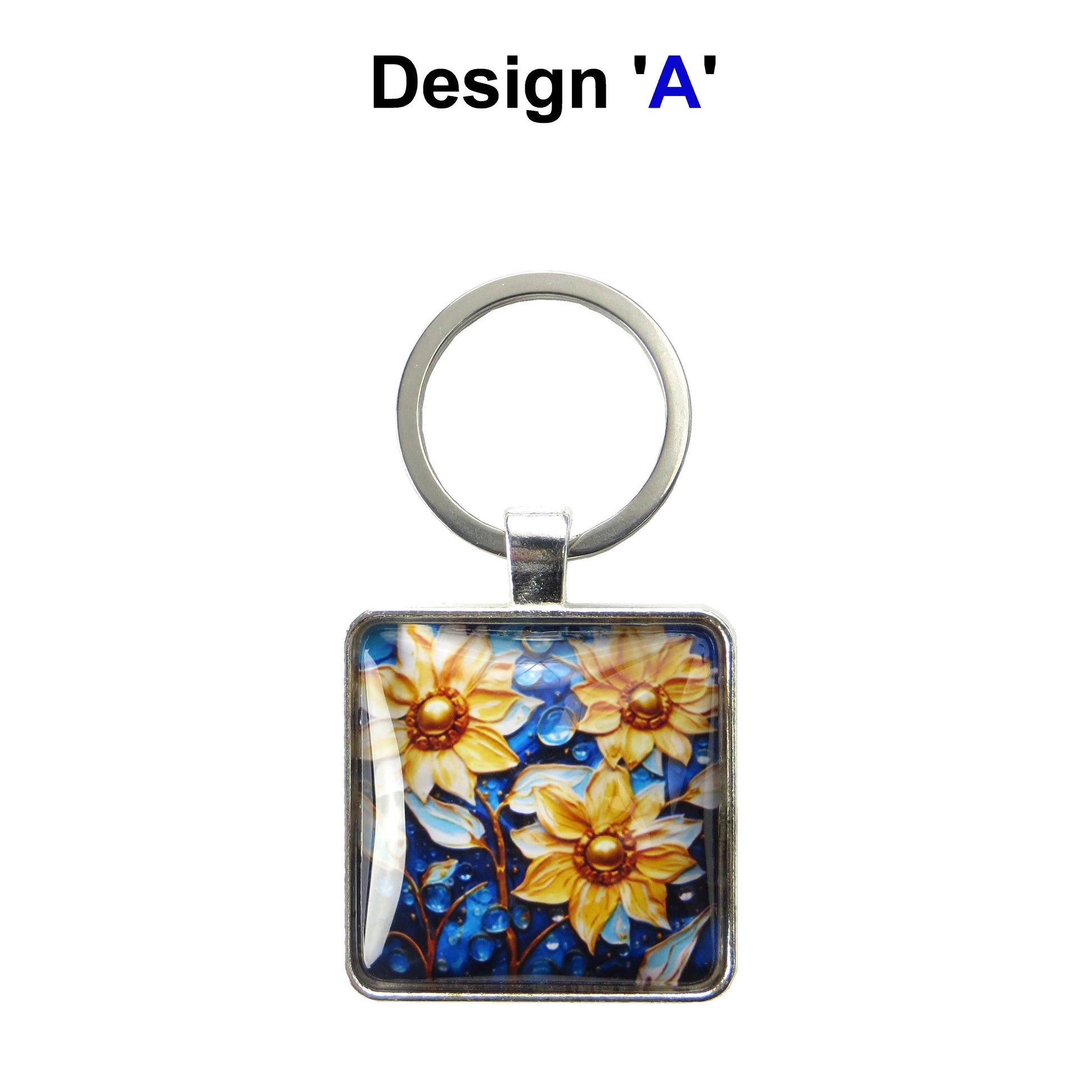 Keyring with a colourful glass domed image